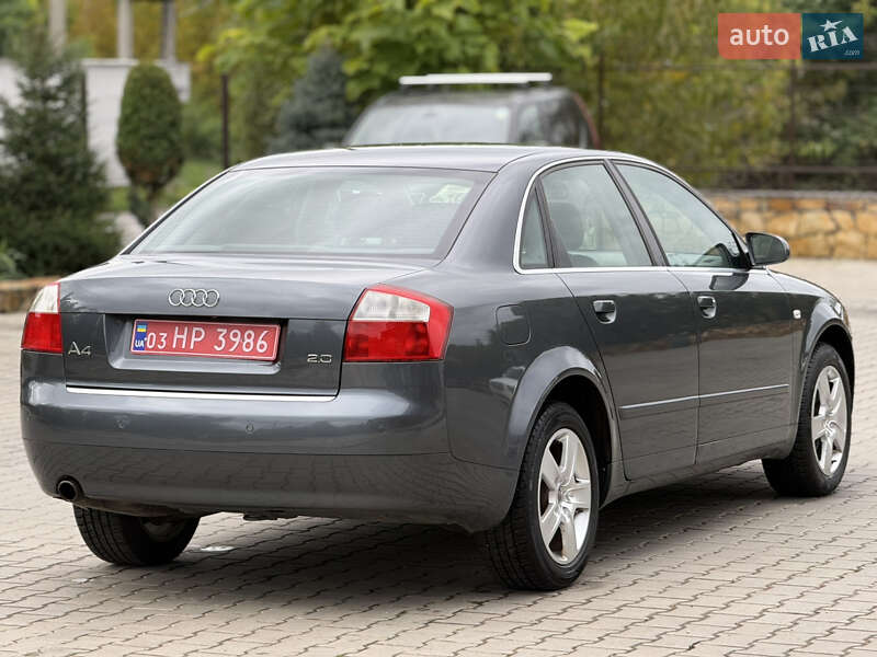 Седан Audi A4 2004 в Могилев-Подольске