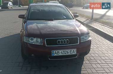 Седан Audi A4 2004 в 