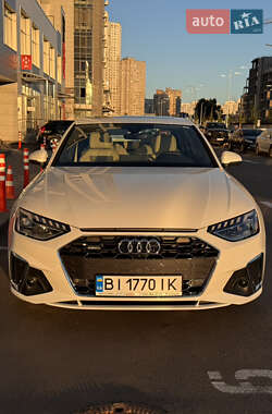 Седан Audi A4 2023 в 