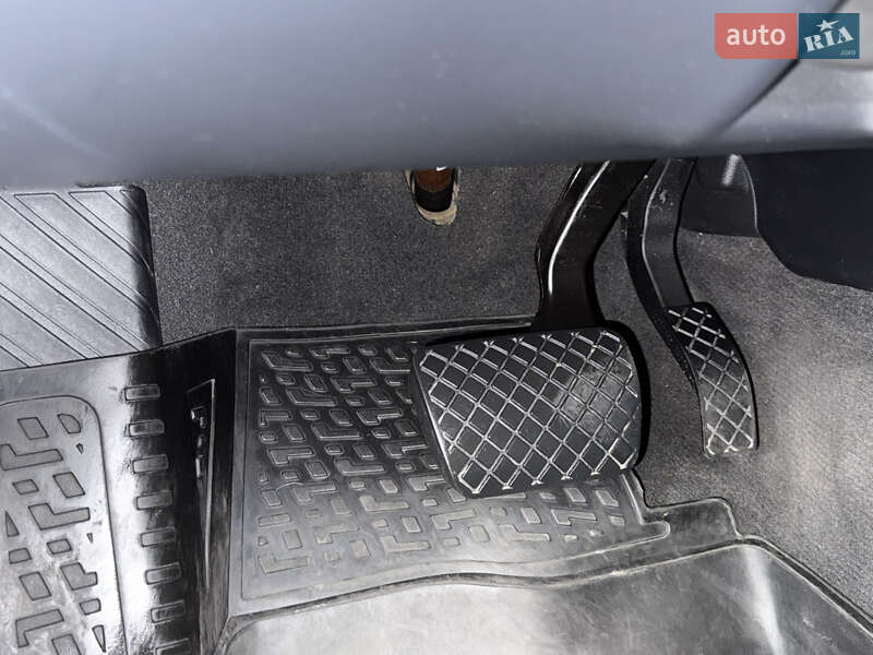 Седан Audi A4 2008 в Чернігові
