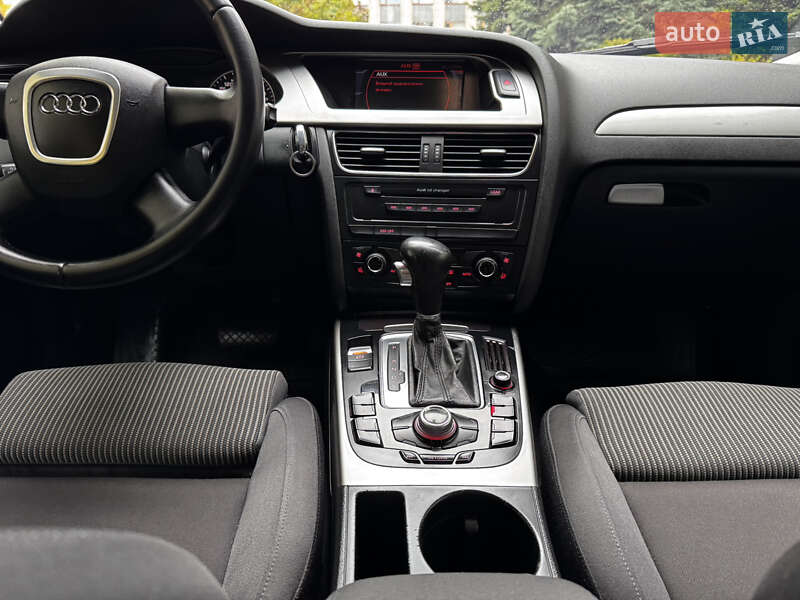 Седан Audi A4 2008 в Чернігові