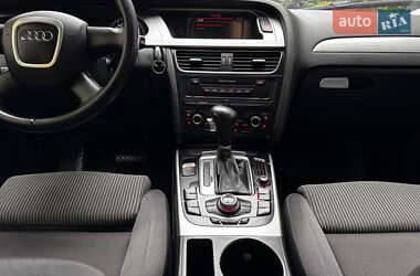 Седан Audi A4 2008 в  фото 39 Седан Audi A4 2008 в