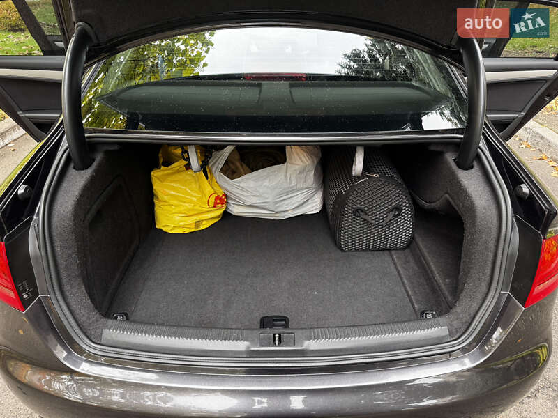 Седан Audi A4 2008 в Чернігові