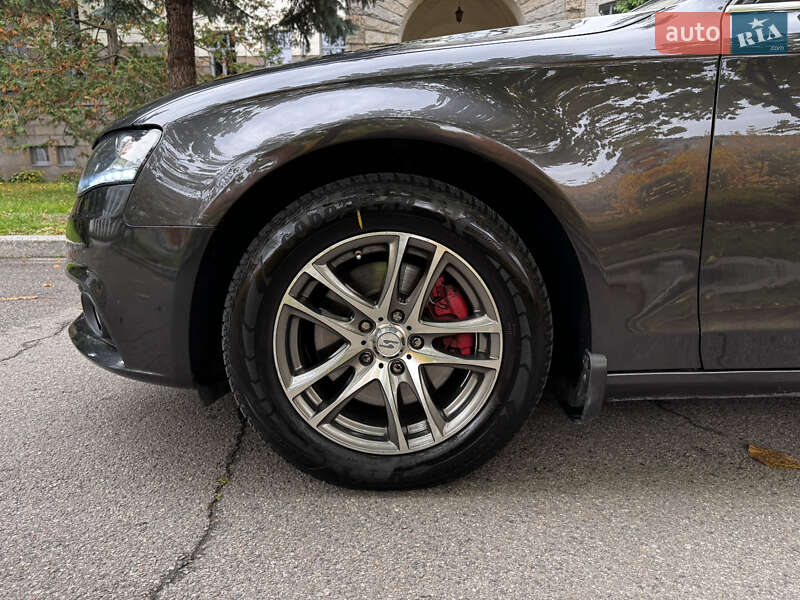 Седан Audi A4 2008 в Чернігові