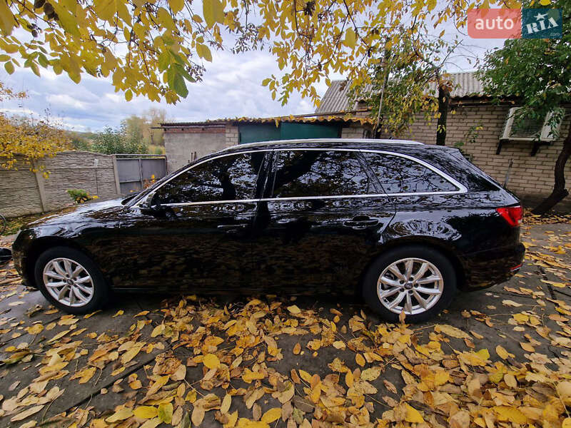 Універсал Audi A4 2017 в Кременчуці