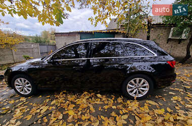 Универсал Audi A4 2017 в 