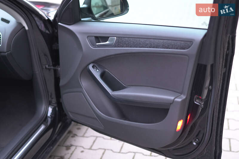 Седан Audi A4 2010 в Дубні фото 22 Седан Audi A4 2010 в Дубні