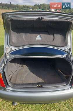Седан Audi A4 1995 в 