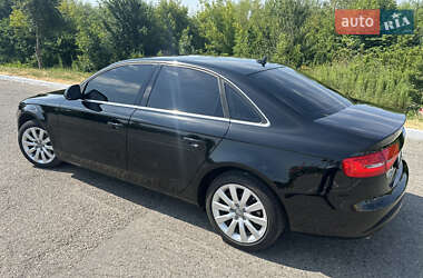 Седан Audi A4 2012 в Черновцах