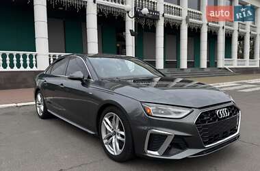 Седан Audi A4 2020 в 