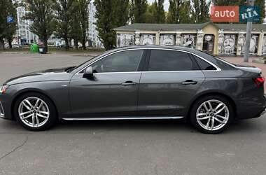 Седан Audi A4 2020 в 