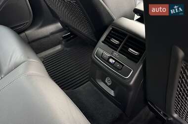 Седан Audi A4 2020 в 
