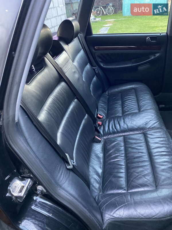 Универсал Audi A4 2000 в Турийске