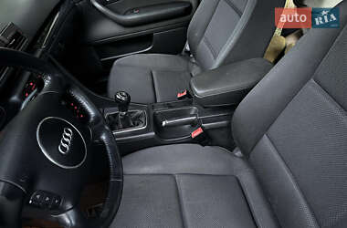 Седан Audi A4 2002 в 