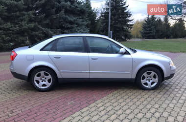 Седан Audi A4 2002 в 