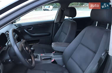 Седан Audi A4 2002 в 