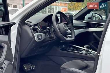 Седан Audi A4 2020 в 