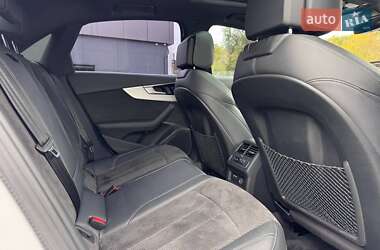 Седан Audi A4 2020 в 