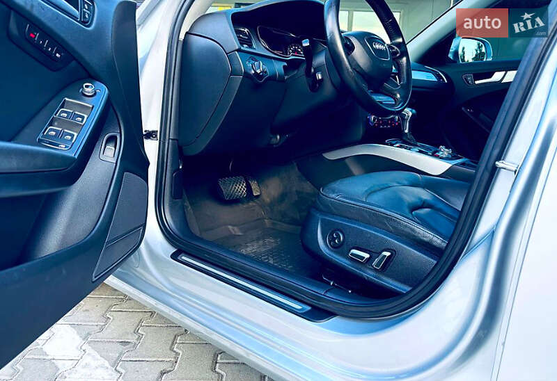 Седан Audi A4 2012 в Львове фото 12 Седан Audi A4 2012 в Львове