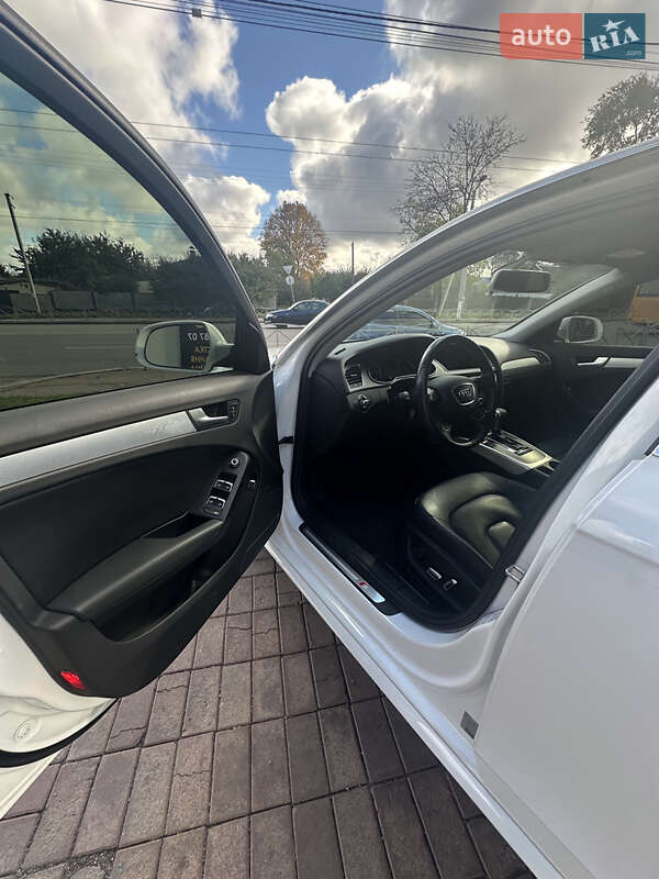 Седан Audi A4 2013 в Кропивницькому