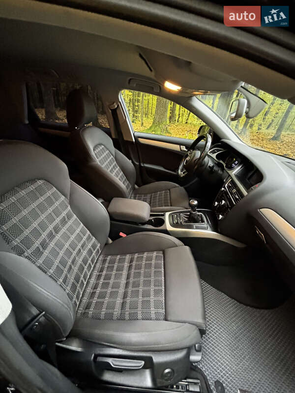 Универсал Audi A4 2012 в Луцке