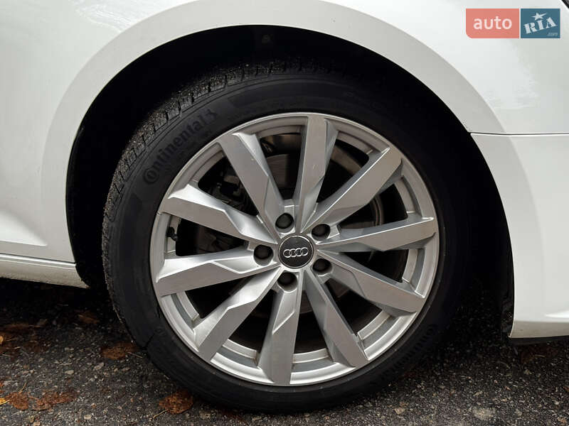 Седан Audi A4 2016 в Белой Церкви