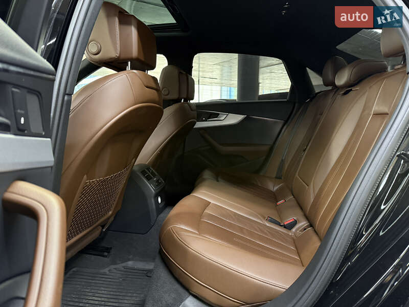 Седан Audi A4 2018 в Одессе