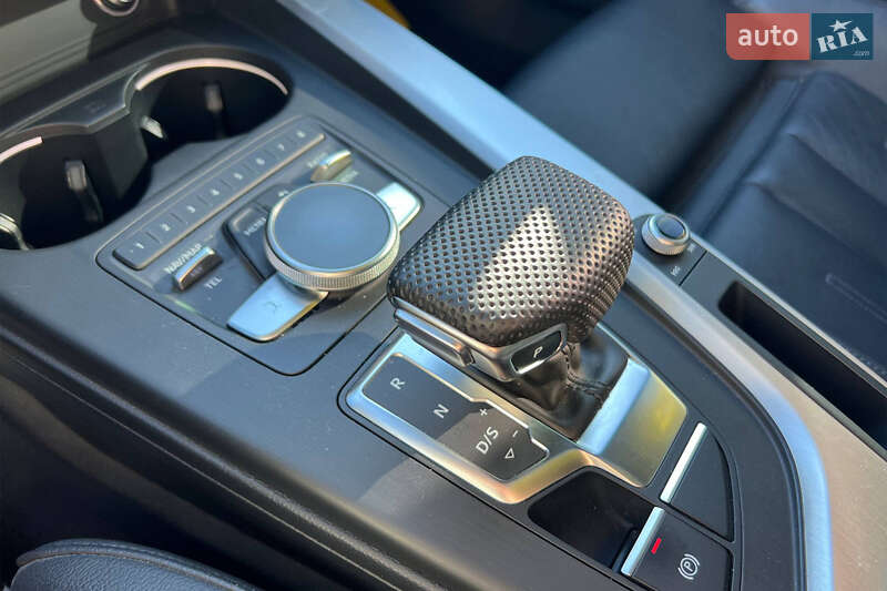 Седан Audi A4 2016 в Івано-Франківську