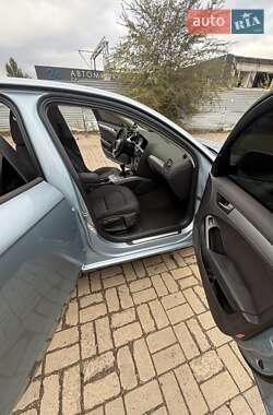 Седан Audi A4 2008 в  фото 4 Седан Audi A4 2008 в