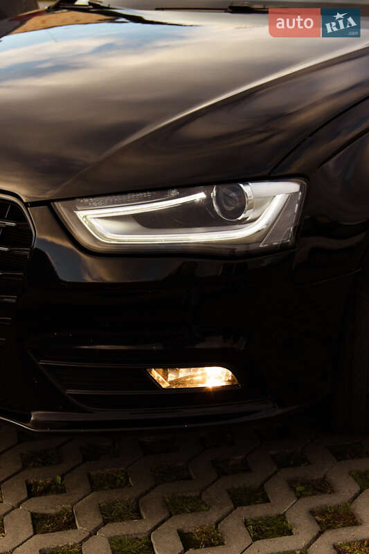 Седан Audi A4 2013 в 