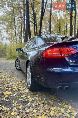 Седан Audi A4 2011 в  фото 9 Седан Audi A4 2011 в