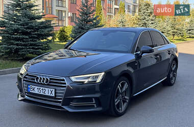 Седан Audi A4 2018 в  фото 2 Седан Audi A4 2018 в