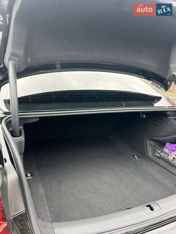 Седан Audi A4 2018 в Харкові