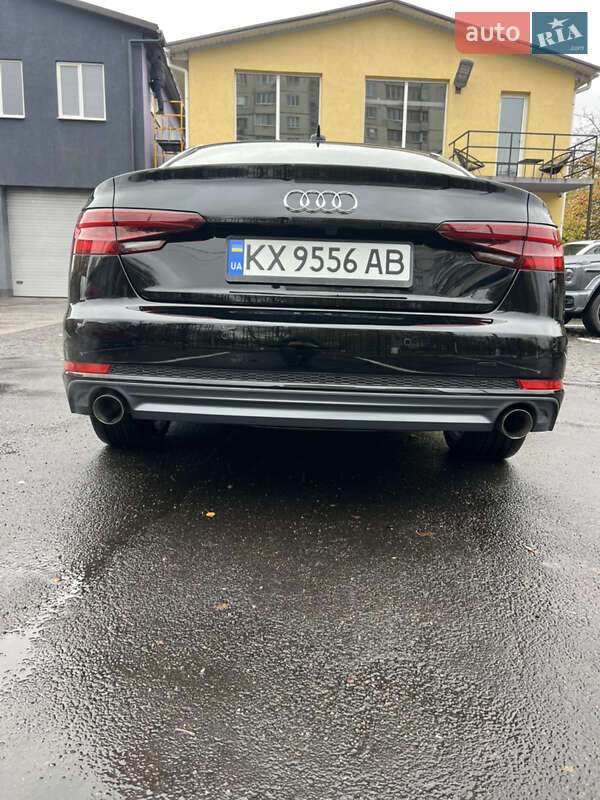 Седан Audi A4 2018 в Харкові