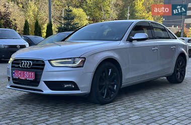 Седан Audi A4 2013 в Львове