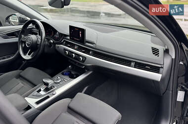 Универсал Audi A4 2018 в 