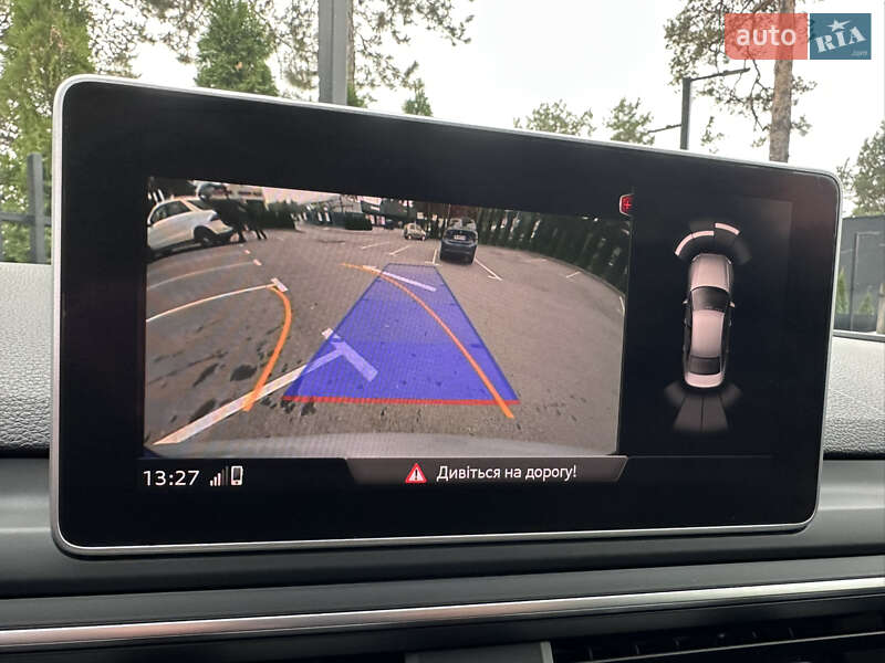 Седан Audi A4 2018 в Киеве