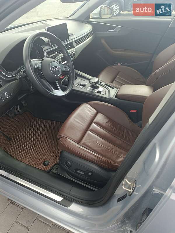 Седан Audi A4 2018 в Львове