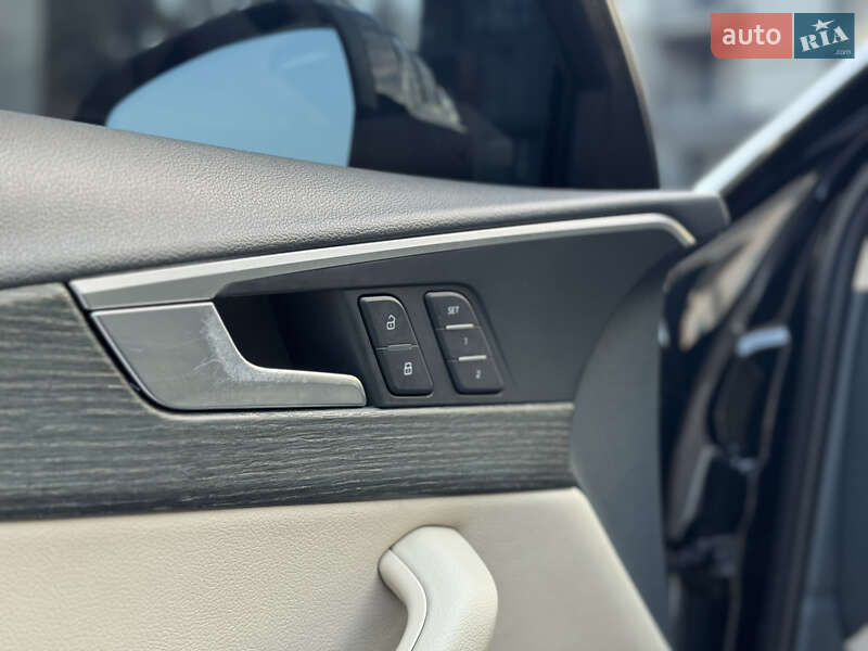 Седан Audi A4 2016 в Тернополі