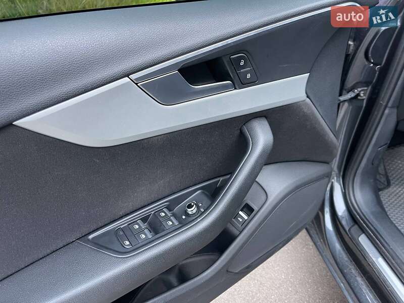 Седан Audi A4 2018 в Києві фото 12 Седан Audi A4 2018 в Києві