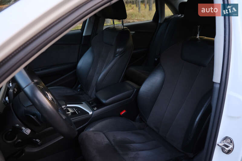 Седан Audi A4 2017 в Киеве