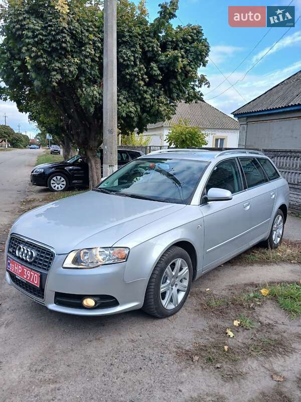 Универсал Audi A4 2006 в Хороле