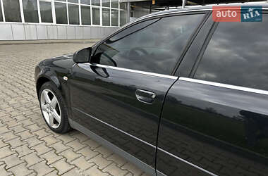 Седан Audi A4 2003 в  фото 13 Седан Audi A4 2003 в