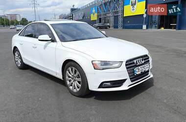 Седан Audi A4 2012 в Чернигове Седан Audi A4 2012 в Чернигове