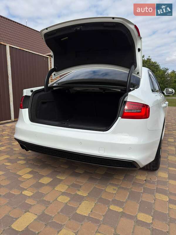 Седан Audi A4 2013 в Києві фото 10 Седан Audi A4 2013 в Києві