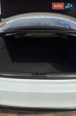 Седан Audi A4 2013 в 