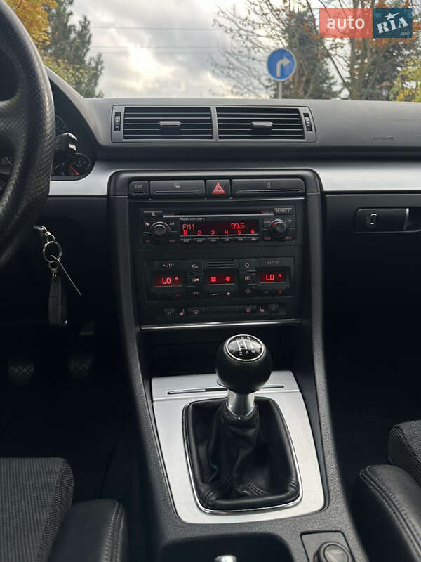 Универсал Audi A4 2004 в Сарнах