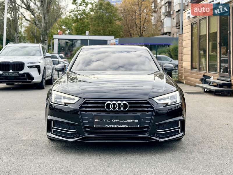 Седан Audi A4 2018 в Києві