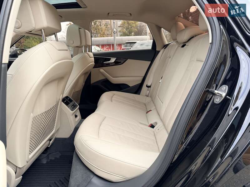 Седан Audi A4 2018 в Києві