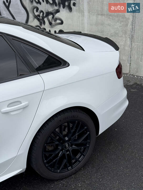 Седан Audi A4 2015 в Львові фото 62 Седан Audi A4 2015 в Львові